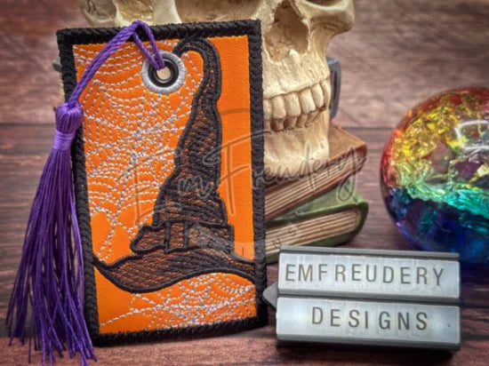 4X4 Bookmark - Witch Hat
