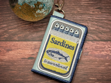 Bi-Fold Zipper Wallet - Sardines