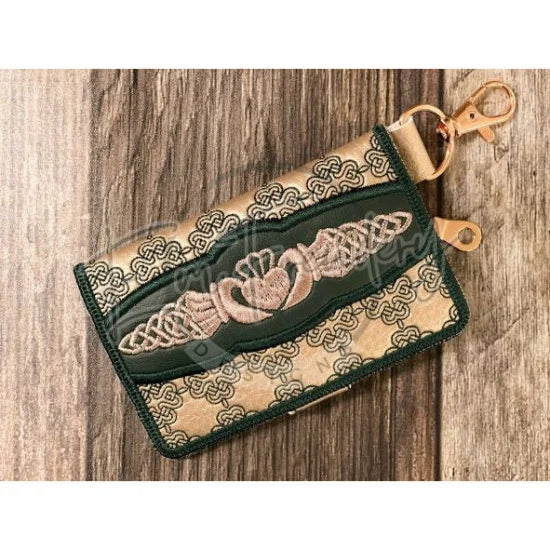 Bi-Fold Zip Wallet - Claddagh