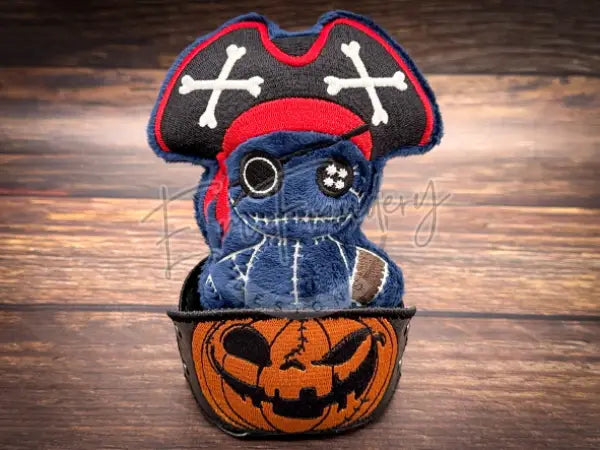 Halloween Voodoo - Pirate