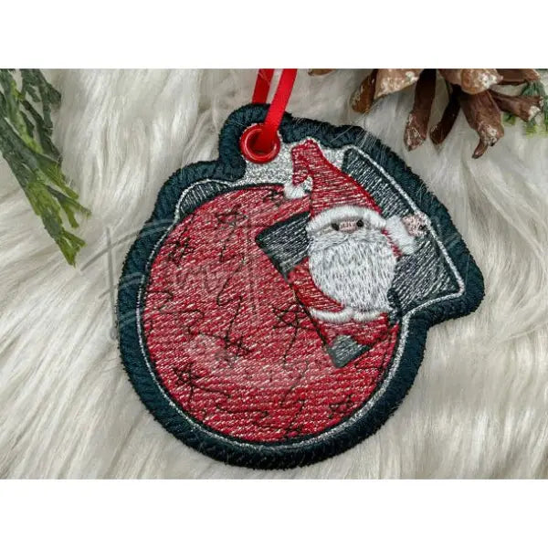 Ornament - Santa In An Ornament!